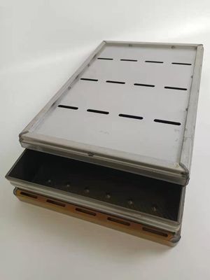 Economical 4 Strapped Non Toxic Loaf Pan Corrugated Surface
