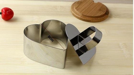 RK Bakeware China Foodservice NSF Stainless Steel Heart Shape Mousse Ring Mold Lamy Cheese Cake Mold