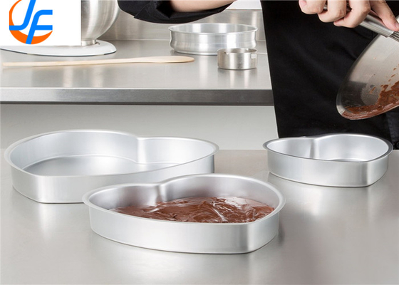 RK Bakeware China Foodservice NSF Commercial Heart Shape Cake Pan Loose Bottom