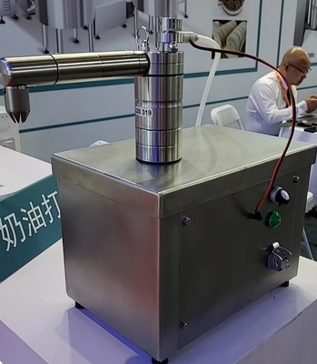                  Rk Baketech China Industrial Continuous Cream Whipping Machine Whipped Cream Machine 140L/Hour             