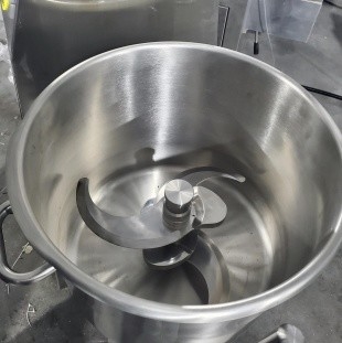                  Rk Baketech China R60 T 60L Vertical Cutter Mixers for Food Processing             